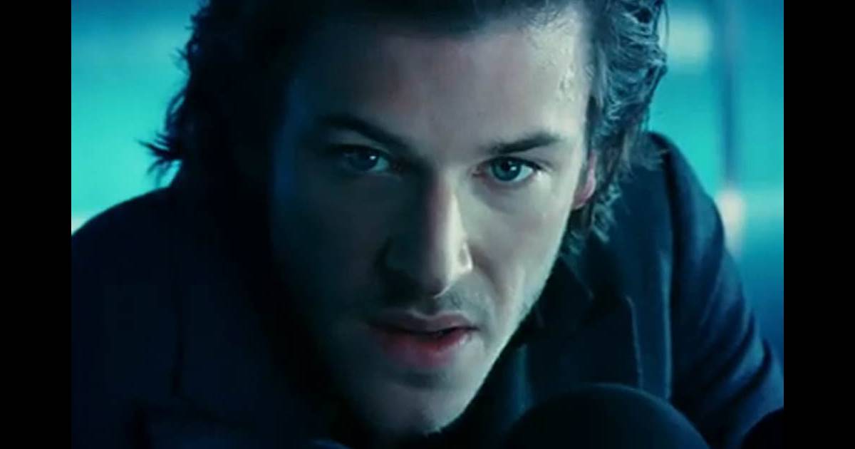 Gaspard Ulliel Pour Le Nouveau Parfum Masculin De Chanel Bleu