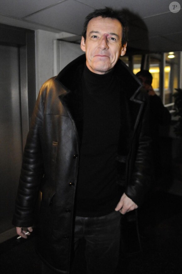 Jean-Luc Reichmann rejoindra les plateaux de tournage pour deux nouveaux épisodes de Victor Sauvage.