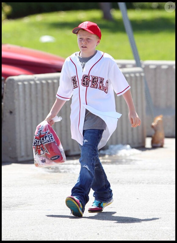Jack Ramsay, le fils de Gordon, arrive à l'Anaheim Angels Baseball Stadium, afin d'assister au match opposant les Los Angeles Angels au Baltimore Orioles, à Los Angeles, le 29 août 2010.