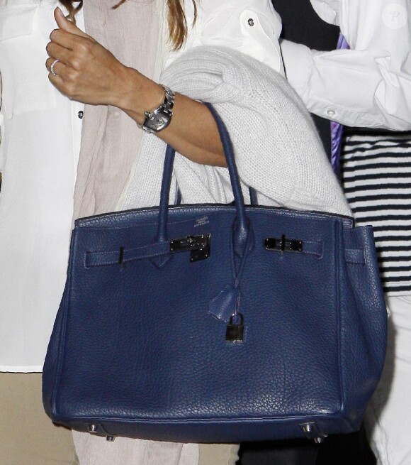 Eva Longoria Parker arrive à l'aéroport de LAX à Los Angeles pour se rendre à Londres le 3 septembre 2010