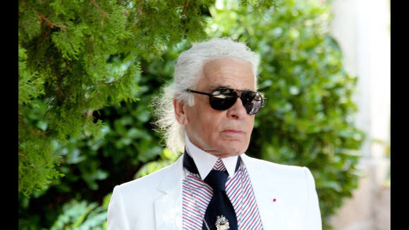 Karl Lagerfeld : Le créateur quitte le luxe...