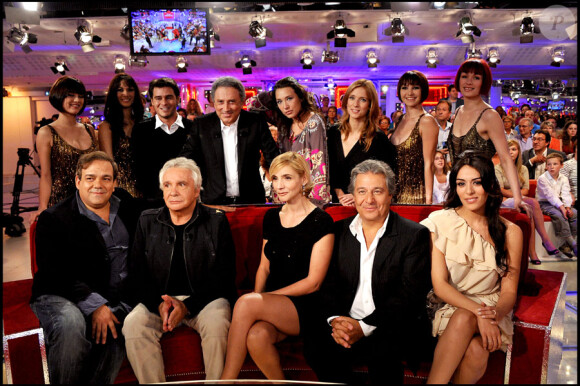 Laura Smet, parmi les invités de Michel Drucker pour l'émission Vivement Dimanche diffusée le 12 septembre 2010 sur France 2