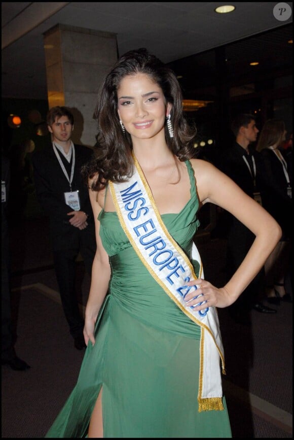 Le mannequin allemand Shermine Shahrivar, Miss Europe 2005.
