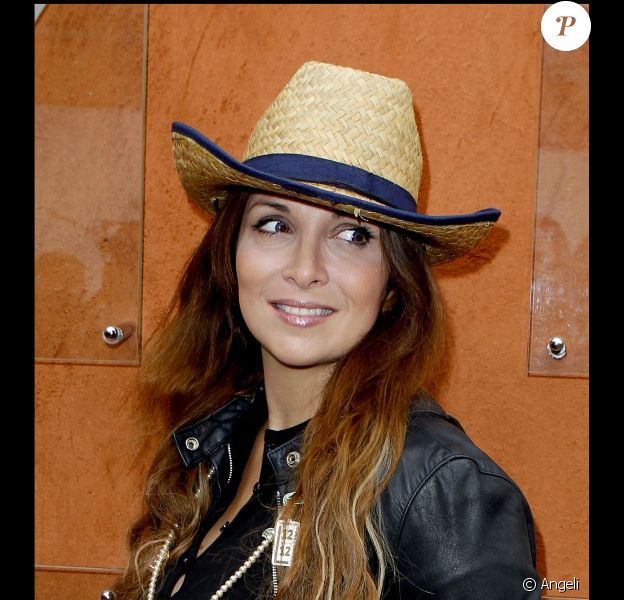 Helene Segara Nous Offre Un Remake D Allo Maman Ici Bebe Avec Florence Foresti Purepeople
