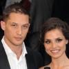 Tom Hardy et Charlotte Riley posent lors de la première d'Inception à Londres en juillet 2010