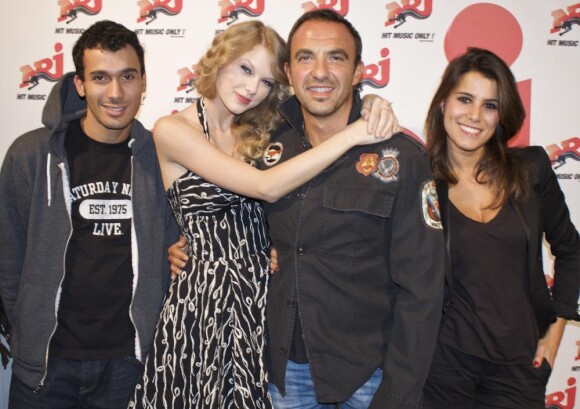 Taylor Swift dans le 6/9 sur NRJ, avec Nikos, Mustapha et Karine