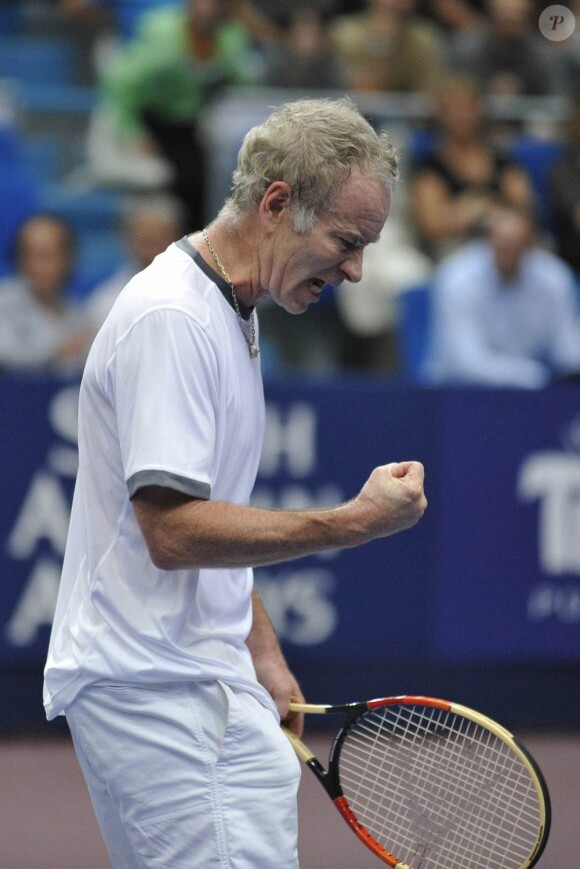 John McEnroe à l'occasion du tournoi Jean-Luc Lagardère, au stade Pierre de Coubertin, à Paris, le 3 cotobre 2010.