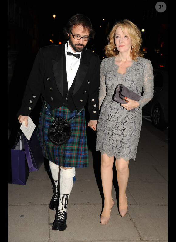 J.K. Rowling et son époux Neil arrivent à la Cour Royale de Justice. Soirée du mardi 5 octobre 2010