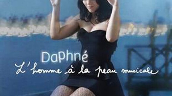 L'insoumise Daphné vous présente son homme "à la peau musicale" !