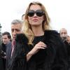 Kate Moss se rendant au défilé Christian Dior