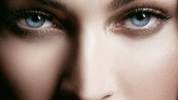 Pure Beauté : Megan Fox vous dévoile les secrets de son regard qui tue...