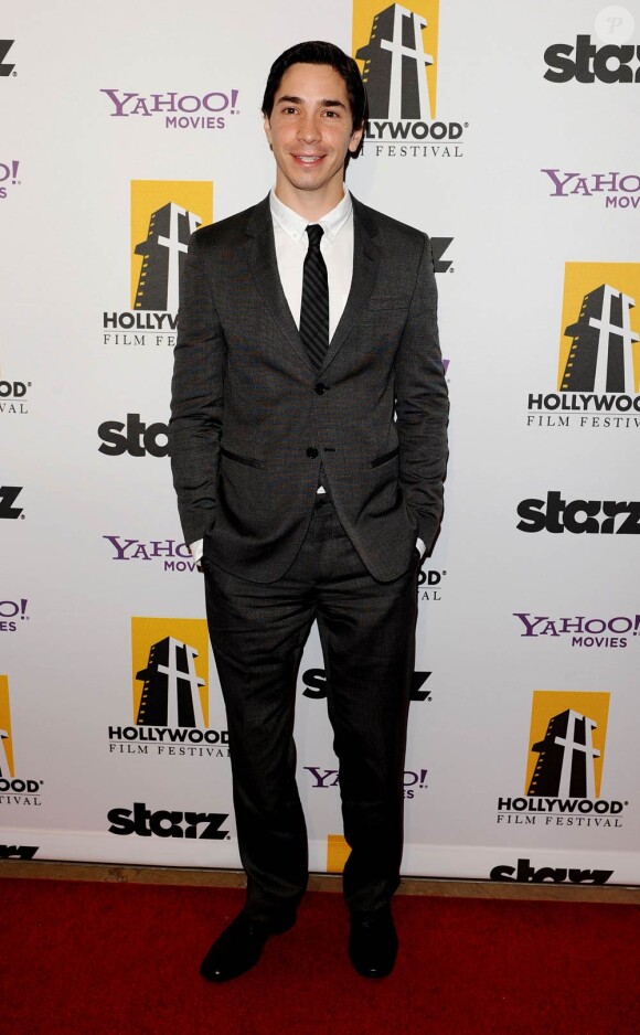 Justin Long, à l'occasion du 14e Hollywood Awards Gala, au Beverly Hilton de Beverly Hills, à Los Angeles, le 25 octobre 2010.