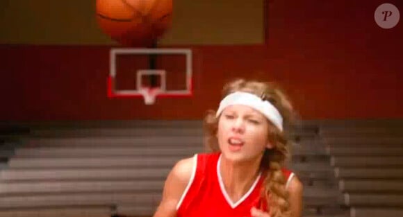 Taylor Swift dans la pub pour son nouvel album Speak Now