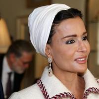 La Première dame du Qatar fait encore chavirer le Prince Charles !