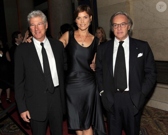 Richard Gere et son épouse Carey Lowell lors des Night Stars 2010 à New York. Entourés de Diego Della Valle.