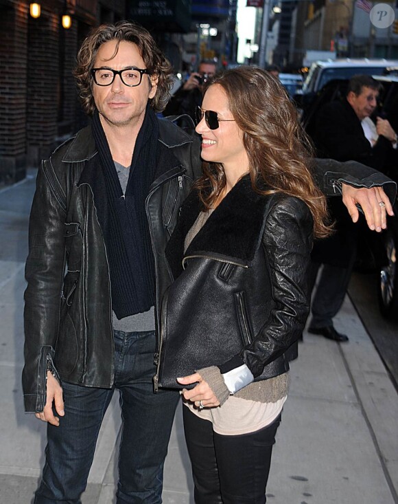Robert Downey Jr. et sa femme Susan arrivent au Late Show with David Letterman, au Ed Sullivan Theatre, à New York, le 1er novembre 2010.