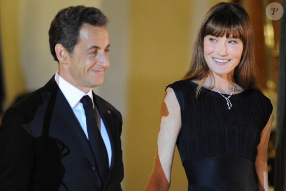 Carla Bruni et Nicolas Sarkozy lors du dîner d'Etat à l'Elysée le 4/11/2010 en l'honneur du président chinois.