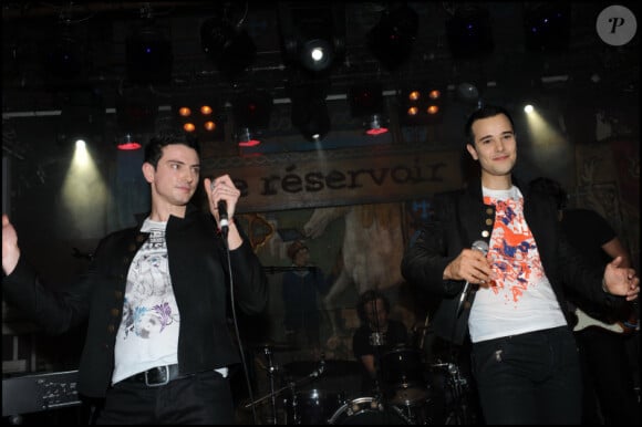 Cassandre lors d'un show case au Réservoir à Paris le 15 novembre 2010