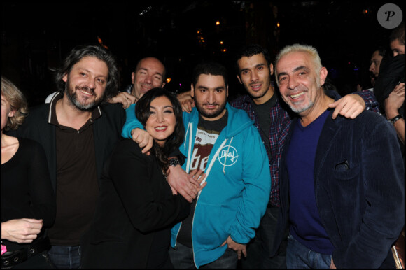 Mary de Vivo, Mustapha El Atrassi, Mouloud Achour et Nikos Aliagas, Henry Padovani et Jacques Pourcel lors d'un show case au Réservoir à Paris le 15 novembre 2010
 