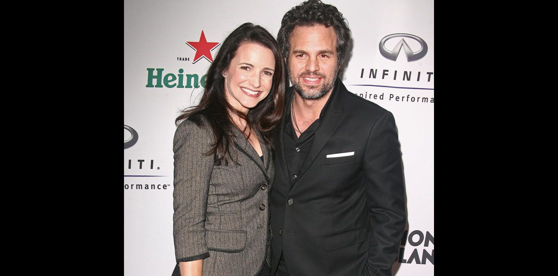 Kristin Davis Et Son Mari Kristin Davis au bras de Mark Ruffalo aux côtés de Minnie Driver ! -  Purepeople