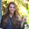 Miley Cyrus, qui vient de fêter ses 18 ans, se rend chez une amie à Toluka Lake, samedi 27 novembre.