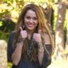 Miley Cyrus, qui vient de fêter ses 18 ans, se rend chez une amie à Toluka Lake, samedi 27 novembre.