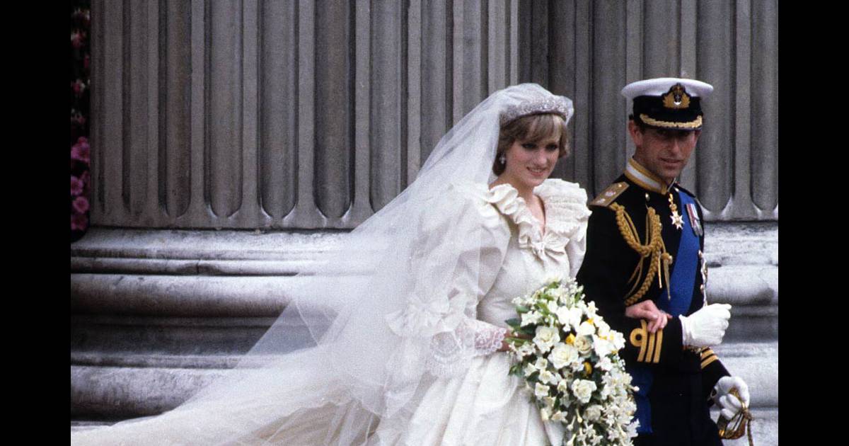 En juillet 1981, lors de son mariage, Lady Diana portait
