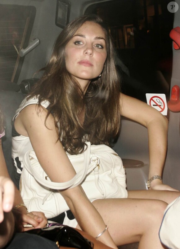 Kate Middleton, en 2007, lors d'une de ses sorties au Boujis, le club adulé des célébrités dans South Kensington.