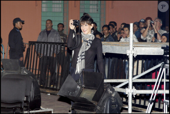 Sophie Marceau place Jemaâ El Fna pour présenter son film Greystoke dans le cadre du Festival International du Film de Marakech le 4 décembre 2010