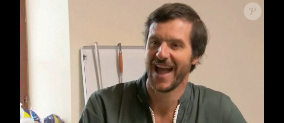 Loïc, 46 ans, éleveur de vaches laitières dans l'Ille-et-Vilaine dans la bande-annonce de L'Amour est dans le pré, émission diffusée le 4 janvier 2011 sur M6 à 20h45