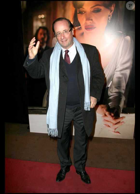 François Hollande, le 13 décembre 2010, à la première du film The Tourist, à Paris.