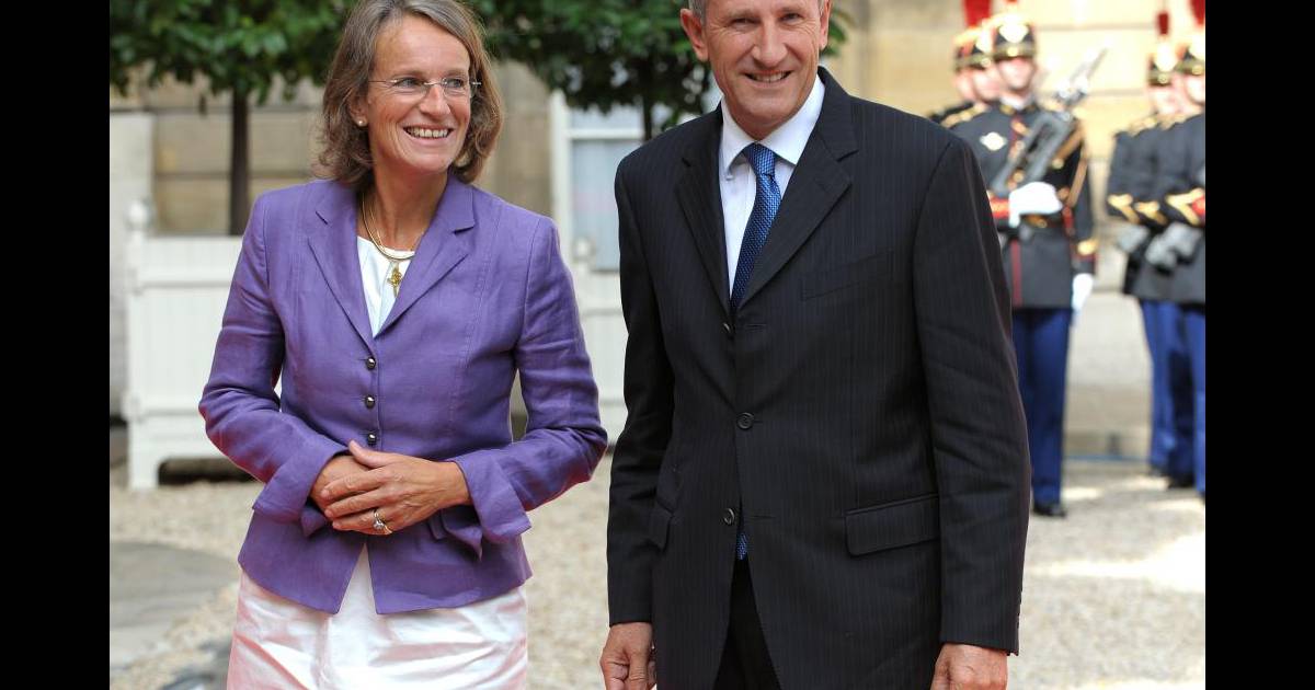Qui Est L'épouse De Philippe De Villiers Philippe de Villiers et son épouse - Purepeople