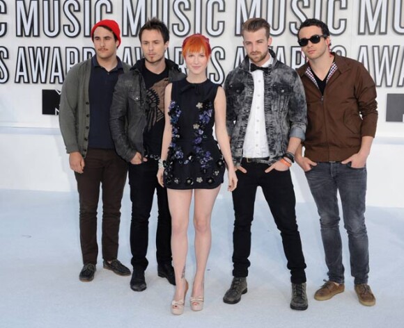 Paramore pose durant les MTV Video Music Awards à Los Angeles en septembre 2010