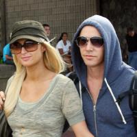 Paris Hilton et son boyfriend évacués d'urgence d'un avion !