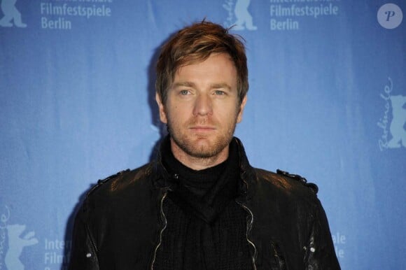 Ewan McGregor a reçu une menace de mort sous forme de poème sur le tournage de The Impossible.