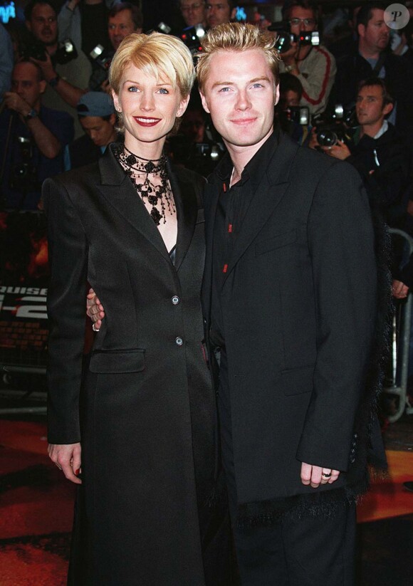 Ronan Keating et sa femme Yvonne, Londres, juin 2000
