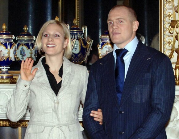 Zara Phillips, petite-fille de la reine Elizabeth II, et Mike Tindall ont annoncé leurs fiançailles en décembre 2010, peu après celles du prince William et de Kate Middleton. Ils pourraient se marier le 30 juillet 2011 en Ecosse, à Canongate (Edimbou