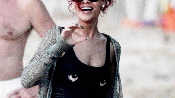 Quand Rihanna dévoile sa silhouette musclée et un look de panthère noire !