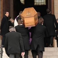 Obsèques de Bernard Mazières : L'hommage de François Bayrou et Vincent Lindon...