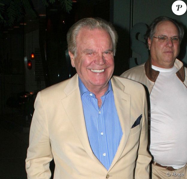 Robert Wagner Films Et Programmes Tv Robert Wagner prêt à twitter avec ses Drôles de dames ! - Purepeople