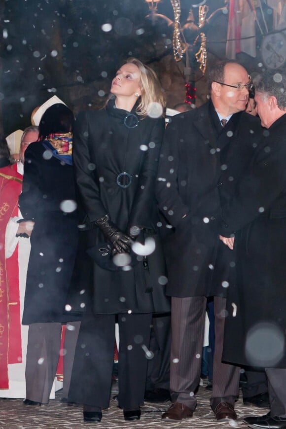 Charlene Wittstock et Albert durant les célébrations de la Sainte-Dévote, à Monaco, le 26 janvier 2011.