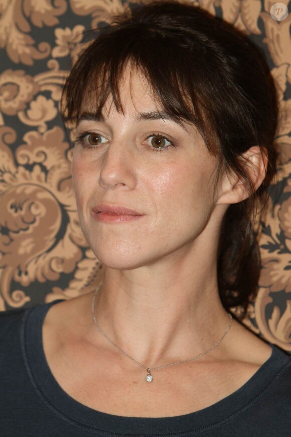 Les trois semaines passées en France par Pete Doherty pour son premier rôle au cinéma, au côté de Charlotte Gainsbourg, n'ont pas été de tout repos pour le personnel d'un hôtel de Bourg-en-Bresse...