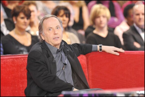Fabrice Luchini lors de l'enregistrement de Vivement Dimanche, émission diffusée le 6 février 2011 sur France 2