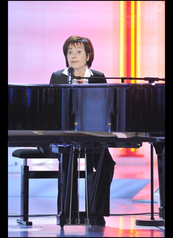Marie-Paule Belle lors de l'enregistrement de Vivement Dimanche, émission diffusée le 6 février 2011 sur France 2