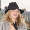Kate Moss sort son hôtel à Paris, le 4 février 2011.