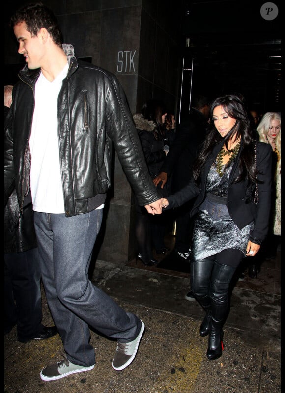 Kim Kardashian et son nouveau petit ami, Kris Humphries, sortent dans un restaurant huppé de New York, à l'occasion de l'anniversaire de ce dernier, samedi 5 février.