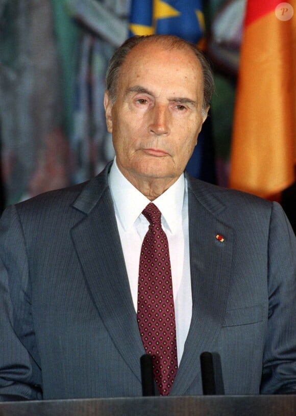 François Mitterrand sera incarné par Michel Duchaussoy dans une fiction pour Canal+.