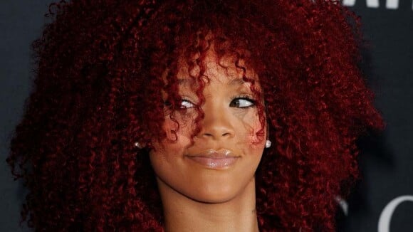 Rihanna, très malade, n'annulera pas son show pour les Grammy Awards !