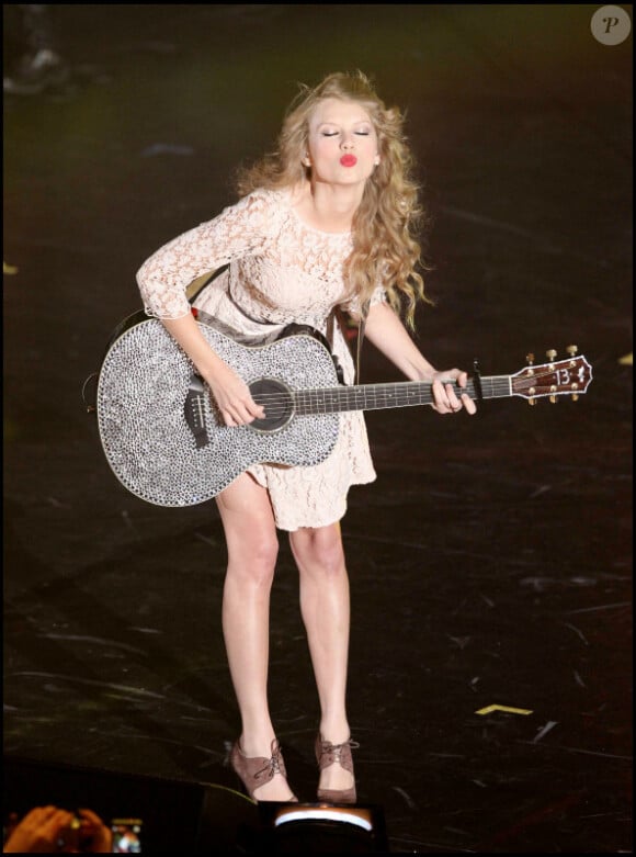 Taylor Swift en concert à Londres. Novembre 2010