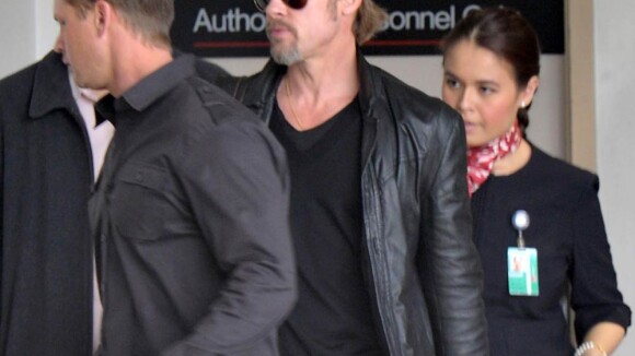 Brad Pitt: La star est arrivée en France... Pas de tapis rouge pour les Oscars ?